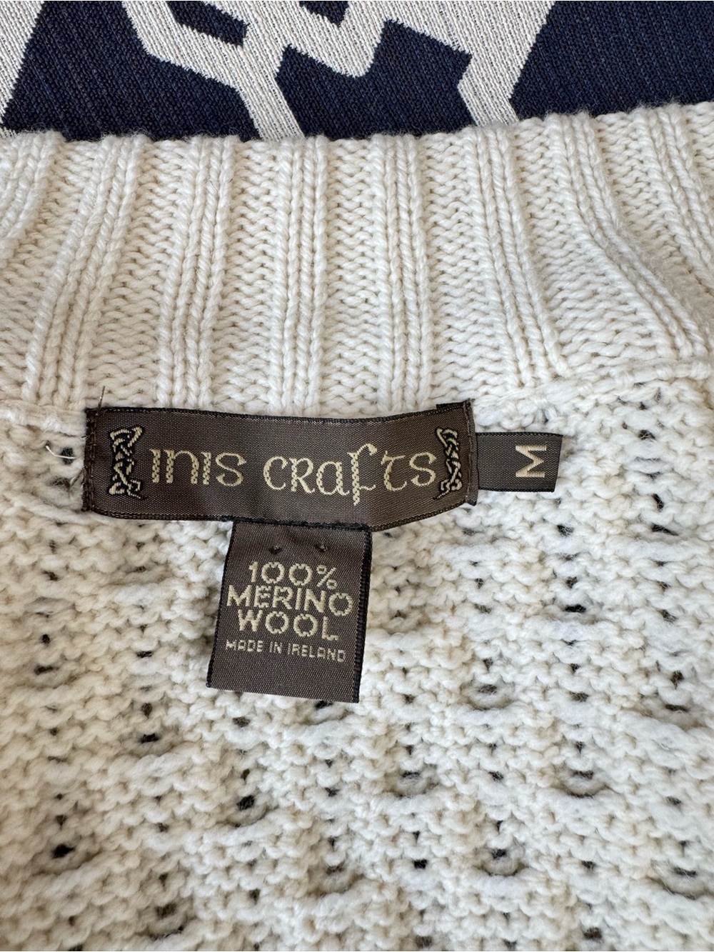 Inis Crafts Irish Aran Cable Knit Fisherman Cardigan Cream Merino Wool Zip Sz M - Picture 10 of 15
